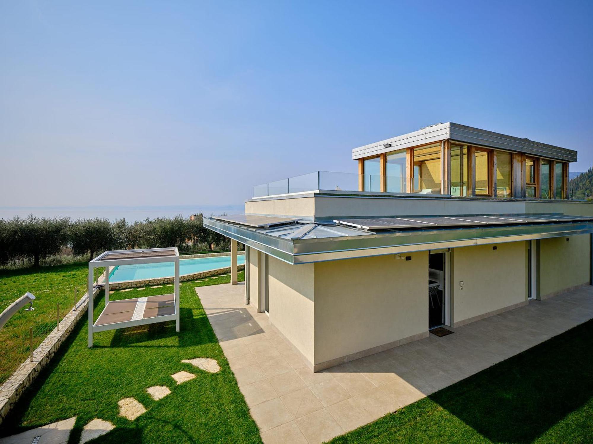 Villa Sunny Lake Suites Bardolino Exterior photo