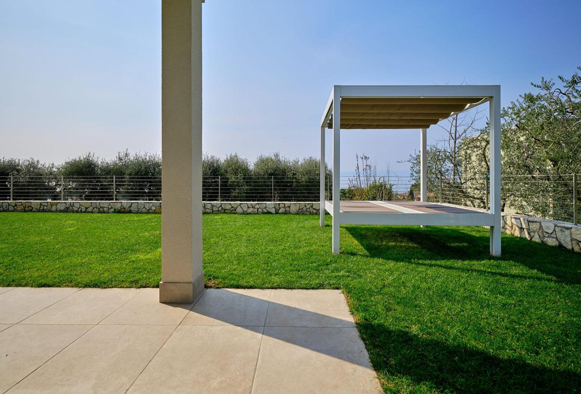 Villa Sunny Lake Suites Bardolino Exterior photo